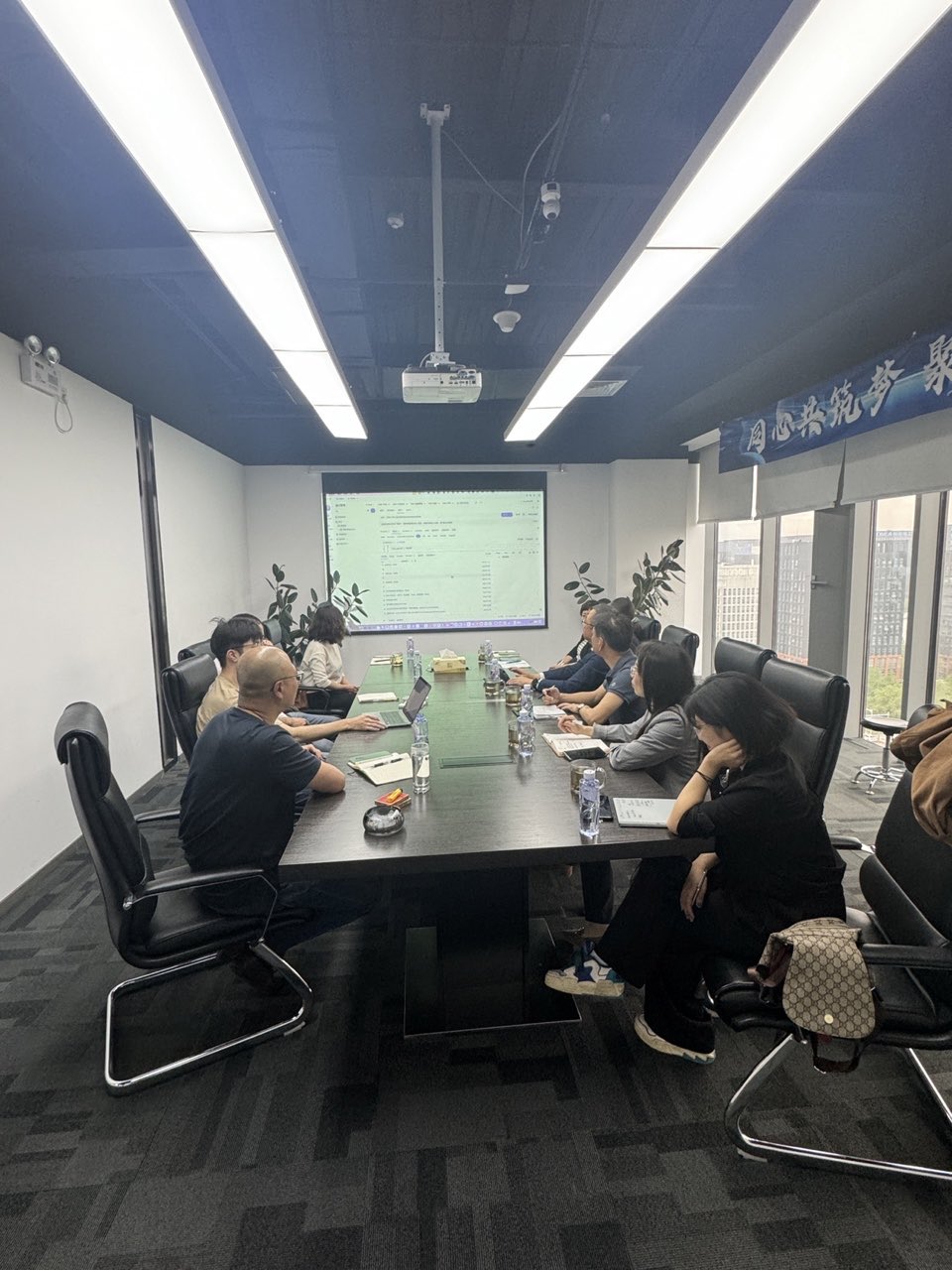 新華網考察科策云科創大模型6